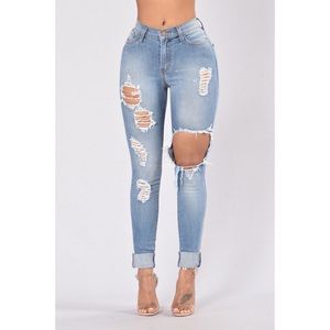 Fashion nova glistening jeans- medium wash